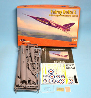 Contenido de la caja de la maqueta del avión experimental supersónico británico Faery Delta 2 en escala 1:48 de Dora Wings referencia 48064