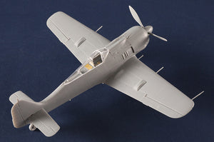 Foto lateral derecha de la maqueta del caza alemán Fw190 A-8 en escala 1:48 de Hobby Boss referencia 81782