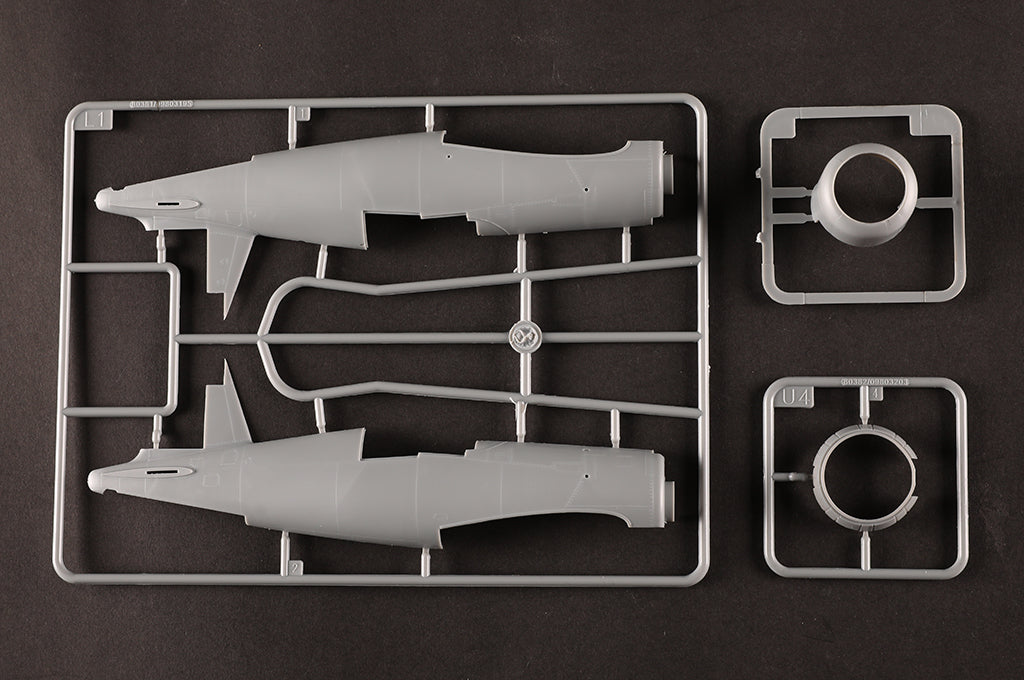 Piezas 1 de la maqueta del caza embarcado norteamericano F4U2 Corsair en escala 1:48 de Hobby Boss referencia 80835