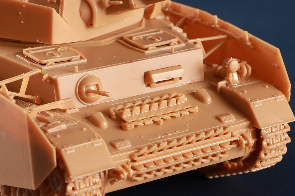 Detalle del frontal de la maqueta del carro de combate alemán Panzer IV Ausf J en escala 1:48 de Hobby Boss referencia 84842