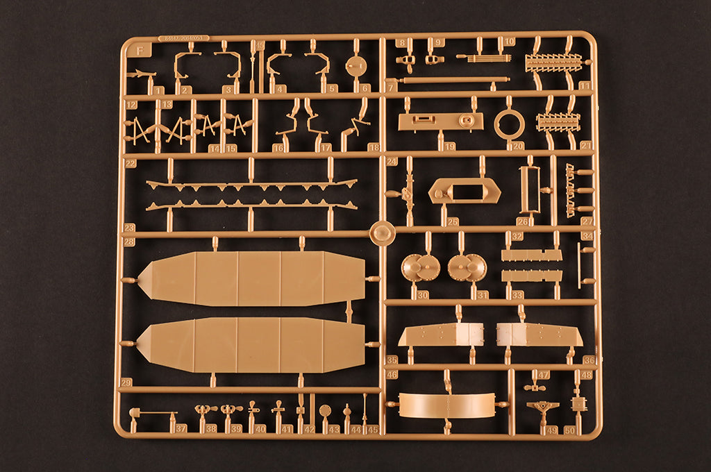 Piezas 2 de la maqueta del carro de combate alemán Panzer IV Ausf J en escala 1:48 de Hobby Boss referencia 84842