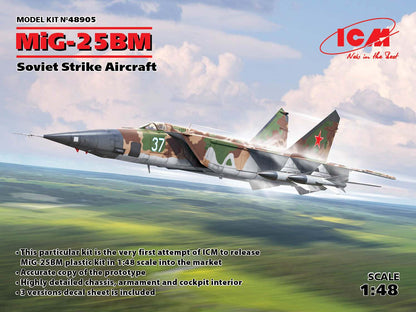Portada de la caja de la maqueta del avión ruso Mig-25 BM en escala 1:48 de IC referencia 48905
