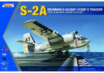 Portada de la caja de la maqueta del Grumman S-2A en escala 148 de Kinetic referencia 48039