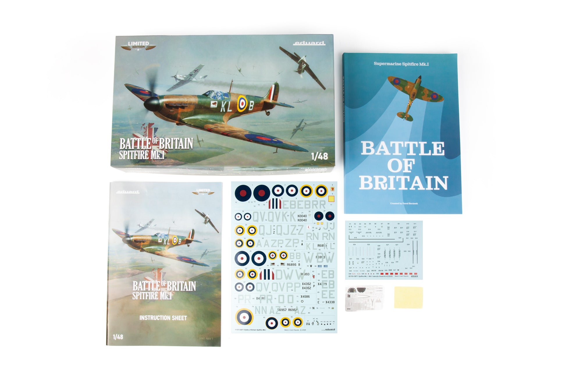 Contenido de la caja de la maqueta del caza británico Spitfire Mk.I en escala 1:48 de Eduard edición Batalla de Inglaterra referencia 11197