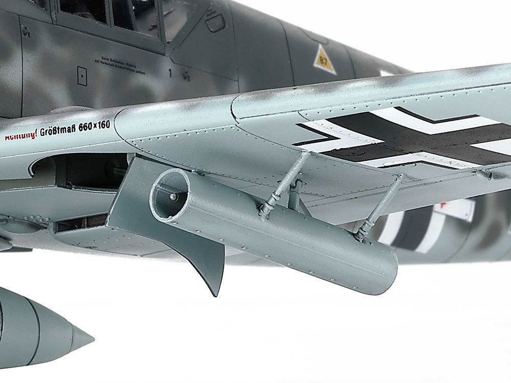 Foto detalle lanzacohetes de la maqueta del caza alemán Messerschmitt BF109 G-6 de producción tardía en escala 1:48 de Tamiya referencia 61128
