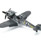 Foto lateral con capó abierto de la maqueta del caza alemán Messerschmitt BF109 G-6 de producción tardía en escala 1:48 de Tamiya referencia 61128