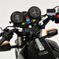 Detalle del manillar de la maqueta de la moto Honda CB750F de 1979 en escala 1:16 de Tamiya referencia 16020