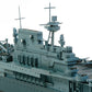 Foto del castillo de la maqueta del portaviones norteamericano USS Yorktown en escala 1:700 de Tamiya referencia 31712