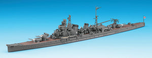 Foto de la maqueta del crucero pesado japonés Aoba en escala 1:700 de Hasegawa referencia 49347