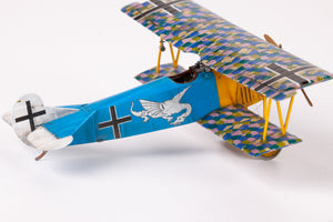 Foto lateral derecha de la maqueta del caza alemán Fokker D.VII (OAW) edición PorfiPACK en escala 1:72 de Eduard referencia 70131