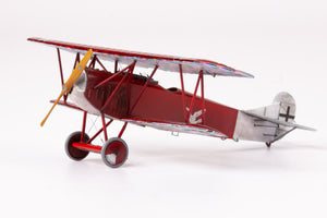 Foto lateral izquierda de la maqueta del caza alemán Fokker D.VII (OAW) edición PorfiPACK en escala 1:72 de Eduard referencia 70131