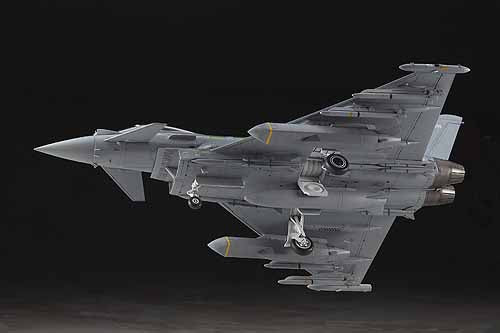 Foto inferior de la maqueta del caza Eurofighter Typhonn en escala 1:72 de HAsegawa refencia E40 o 01570