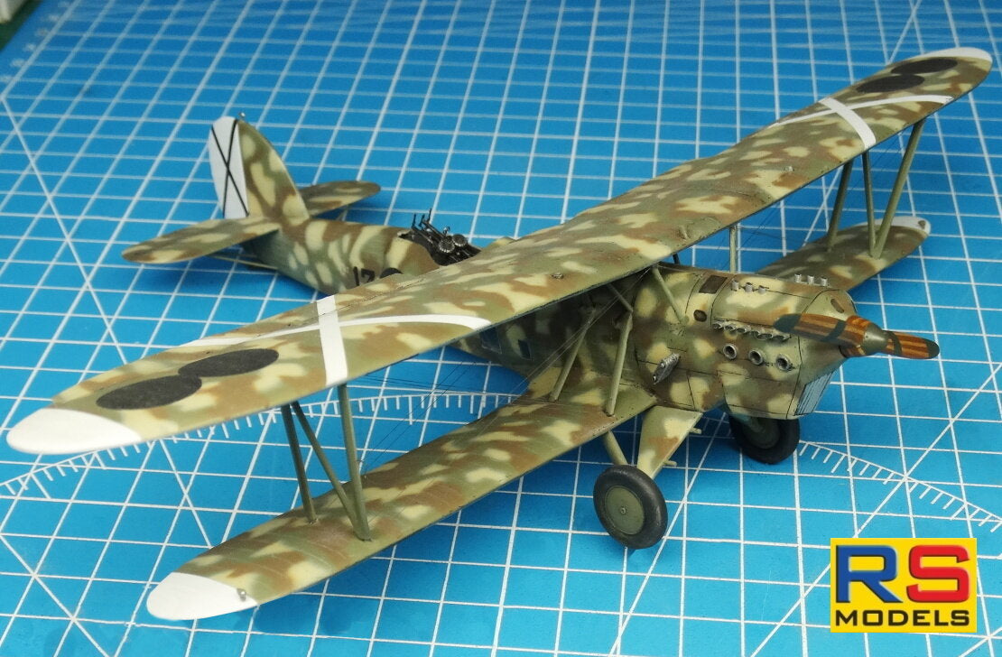 Foto de la maqueta del biplano bombardero checo Aero A 101 en escala 1:72 de RS Models referencia 92260