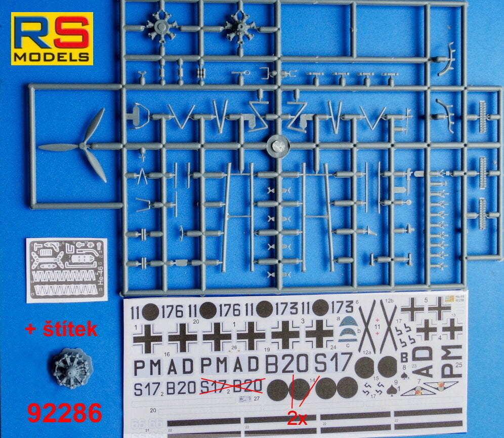Piezas 2 de la maqueta del avión de reconocimiento de la Legión Condor Heinker He-46C en escala 1:72 de RS Models referencia 92286