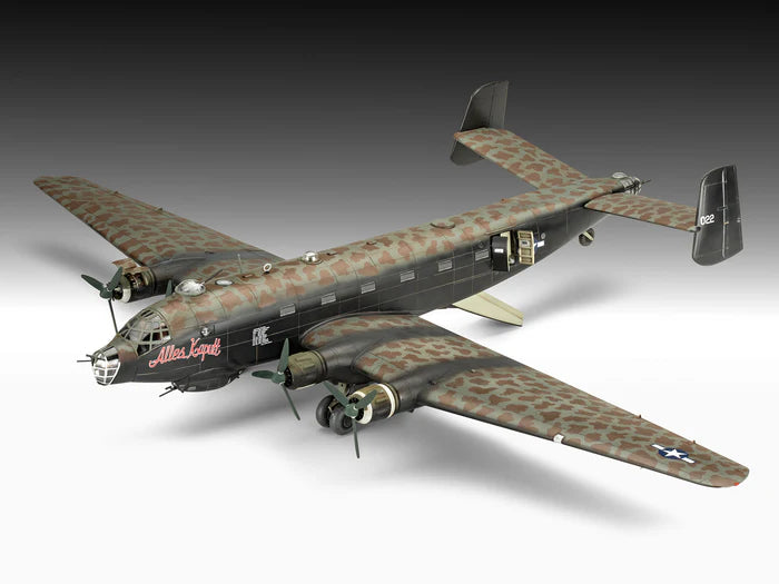 Foto completa de la maqueta del avión alemán Junkers Ju 290 en escala 1:72 de Revell referencia 03754