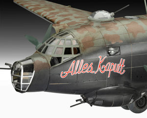 Foto detalle del morro de la maqueta del avión alemán Junkers Ju 290 en escala 1:72 de Revell referencia 03754
