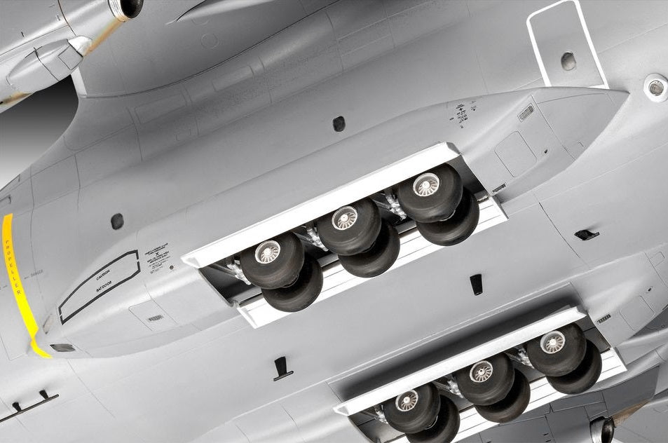 Foto del tren de aterrizaje de la maqueta del avión de transporte Airbus A400M Atlas en escala 1:72 de Revell referencia 03929