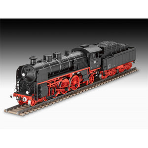 Foto de la maqueta de la locomotora alemana S 3/6 BR18 en escala 1:7 de Revell referencia 02168