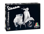 Portada de la caja de la maqueta de la moto italiana Vespa 125 Primavera en escala 1:9 de Italeri referencia 4633