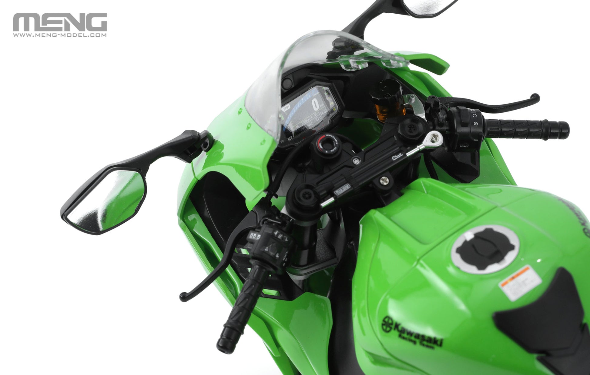 Foto detalle manillar de la maqueta de la moto Kawasaki ZX-10RR Ninja precoloreada en escala 1:9 de Meng referencia TS-008S