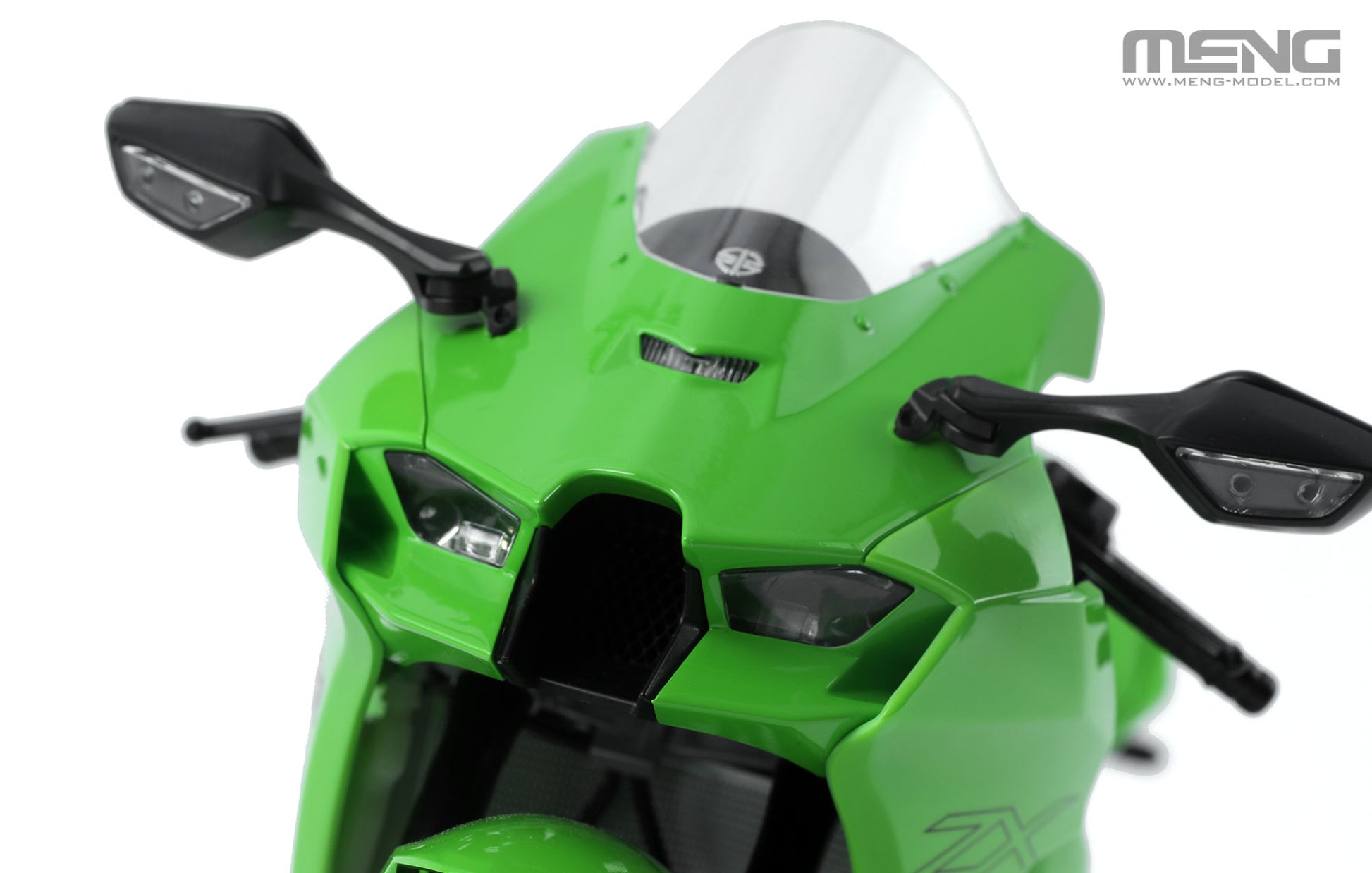 Foto detalle carenado de la maqueta de la moto Kawasaki ZX-10RR Ninja precoloreada en escala 1:9 de Meng referencia TS-008S