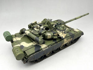 AMUSING HOBBY (1/35) Russian Main Battle Tank T-80U - Full interior kit