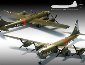 Fotos de la maqueta del bombardero B-29A en escala 1:72 de Academy referencia 12517