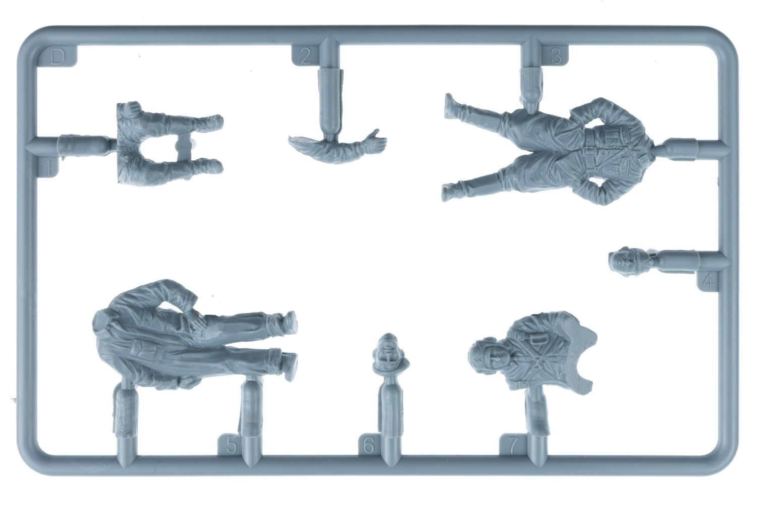 Grapa 2 de las figuras de pilotos y mecánicos finlandeses y rusos en escala 1:48 de Miniart referencia 49022