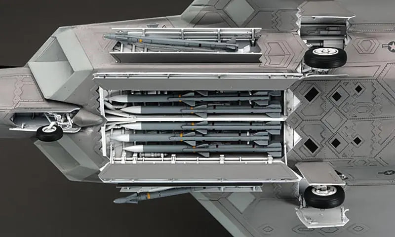 Detalle bahía de misiles de la maqueta del F-22 Raptor en escala 1:48 de Hasegawa referencia 07245 o PT45
