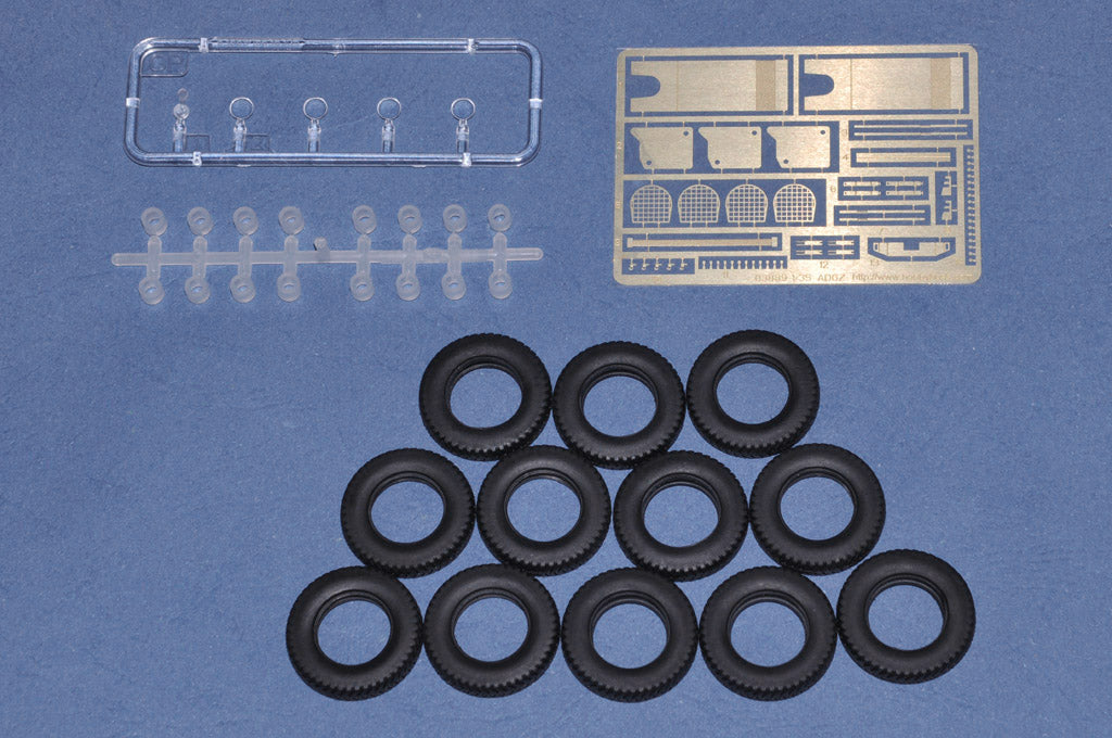 Riedas, transparentes y fotograbados de la maqueta del vehículo blindado alemán M35 en escala 1:35 de Hobby Boss referencia 83889