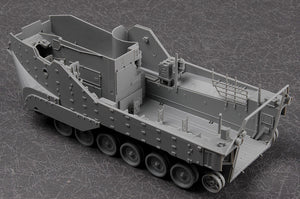 Foto del interior de la maqueta del vehículo de asalto anfibio AAVP-7A1 en escala 1:35 de Hobby Boss referencia 82413