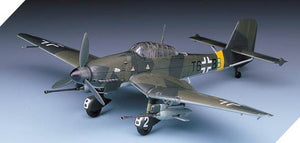 ACADEMY (1/72) Ju87G-1 Stuka "Tank Buster"