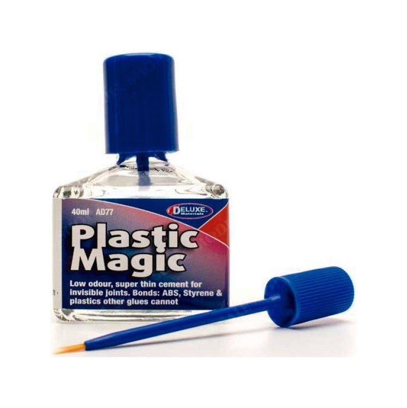 Pegamento Plastic Magic en bote con pincel aplicador de 40ml, ideal para juntas invisibles de plástico, ABS o estireno de Deluxe Materials referencia AD 77