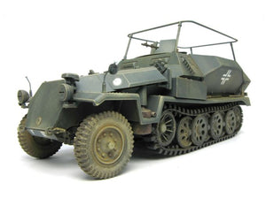 AFV CLUB (1/35) Sd.Kfz.  251/17 Ausf. C (Kommandofahrzeug)