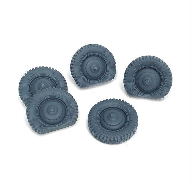 PIMP MY MINIATURES (1/35) VW Kubelwagen road wheels flat tires with caps type 1