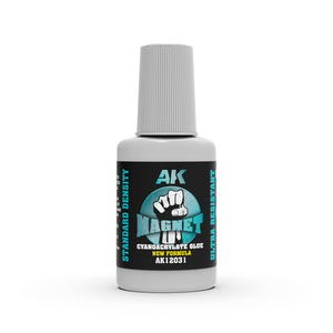 Bote de pegamento de 8 gramos de Cianocrilato de media  densidad Magnet de AK referencia 12031