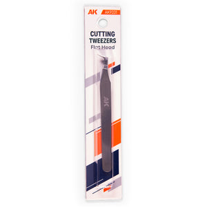 Estuche con la pinza de cabeza plana ideal para usar con piezas 3D de AK referencia 9331
