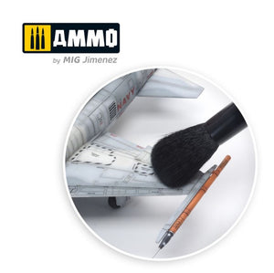 AMMO Pincel para Limpiar Polvo 2