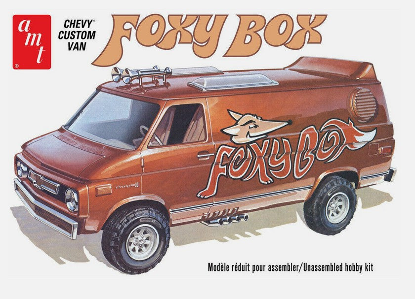 AMT (1/25) 1975 Chevy Van "FOXY BOX"