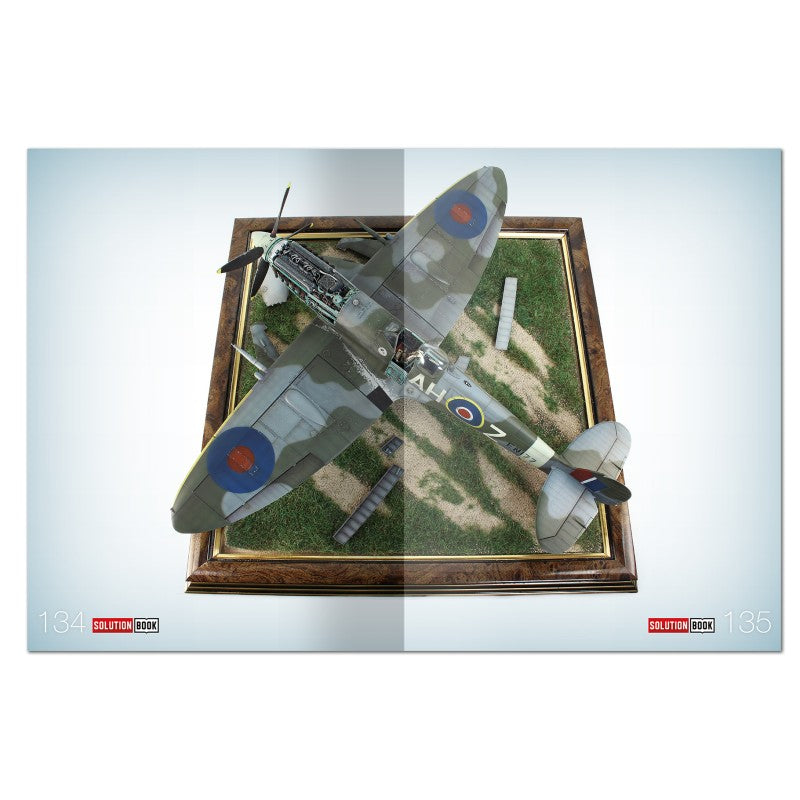 Página 134 de la revista Solution Book Nº33 Como pintar aviones británicos de finales de la 2ª Guerra Mundial referencia 6536