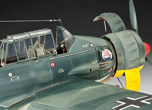 Foto lateral de la maqueta del hidroavión de reconocimiento alemán Arado Ar-196 A3 en escala 1:32 de Revell referencia 03787