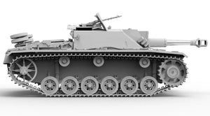 BORDER MODEL (1/35) StuH 42 Ausf. G early production w/full interior (con gorra M43 en escala 1:1 de regalo)