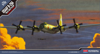 Portada de la caja de la maqueta del bombardero B-29A en escala 1:72 de Academy referencia 12517