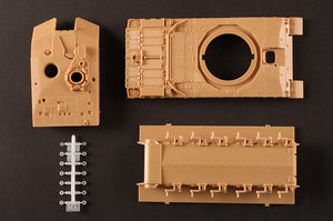 Piezas del casco y torreta de la maqueta del carro de combate inglés Challenger II en escala 1:48 de Hobby Boss referencia 84852
