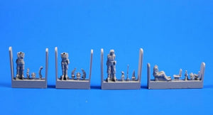 CMK (1/35) Soviet WW II Tank Crew + soldier for T-34 (4 fig.)
