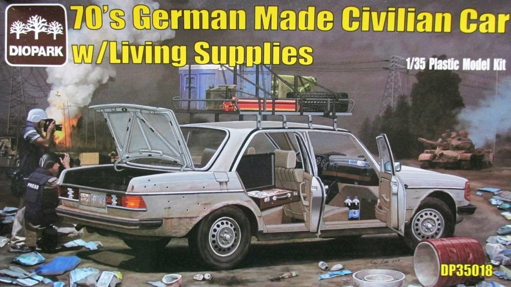 DIOPARK (1/35) 70's German Made Civilian Car w/Living Supplies