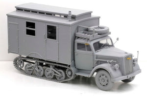 DRAGON (1/35) Sd.Kfz.3 Maultier Ambulance