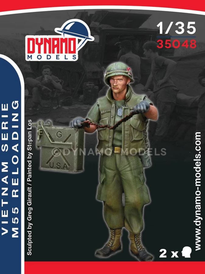DYNAMO MODELS (1/35) Vietnam – Reloading the M55 with ammo boxes
