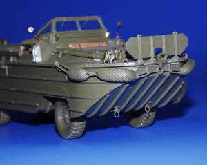 EDUARD (1/35) DUKW Amphibious Truck