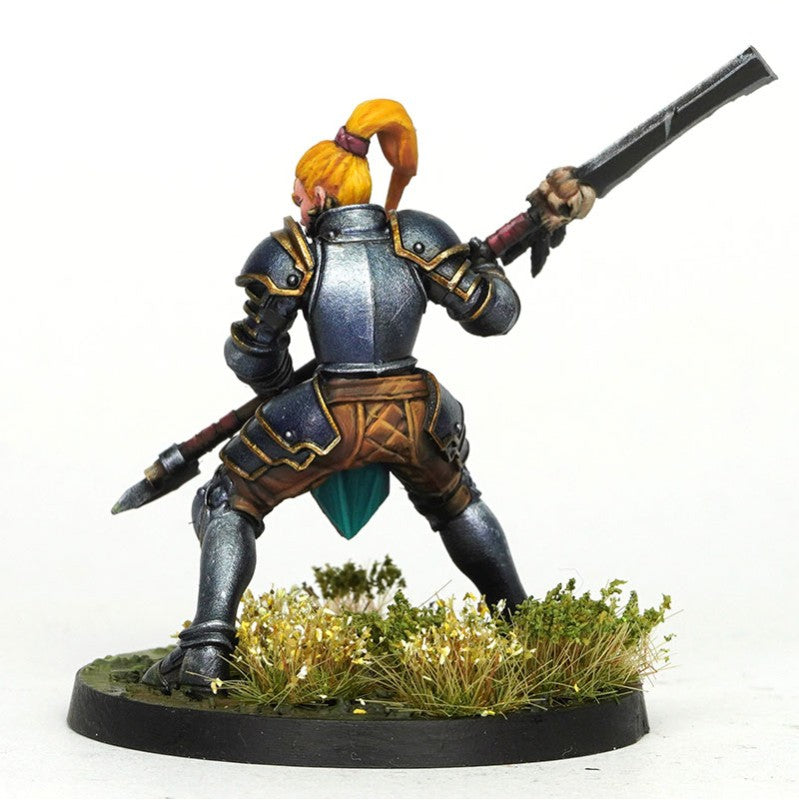 Foto trasera de la figura Elyisa de Giraldez Models en 32mm